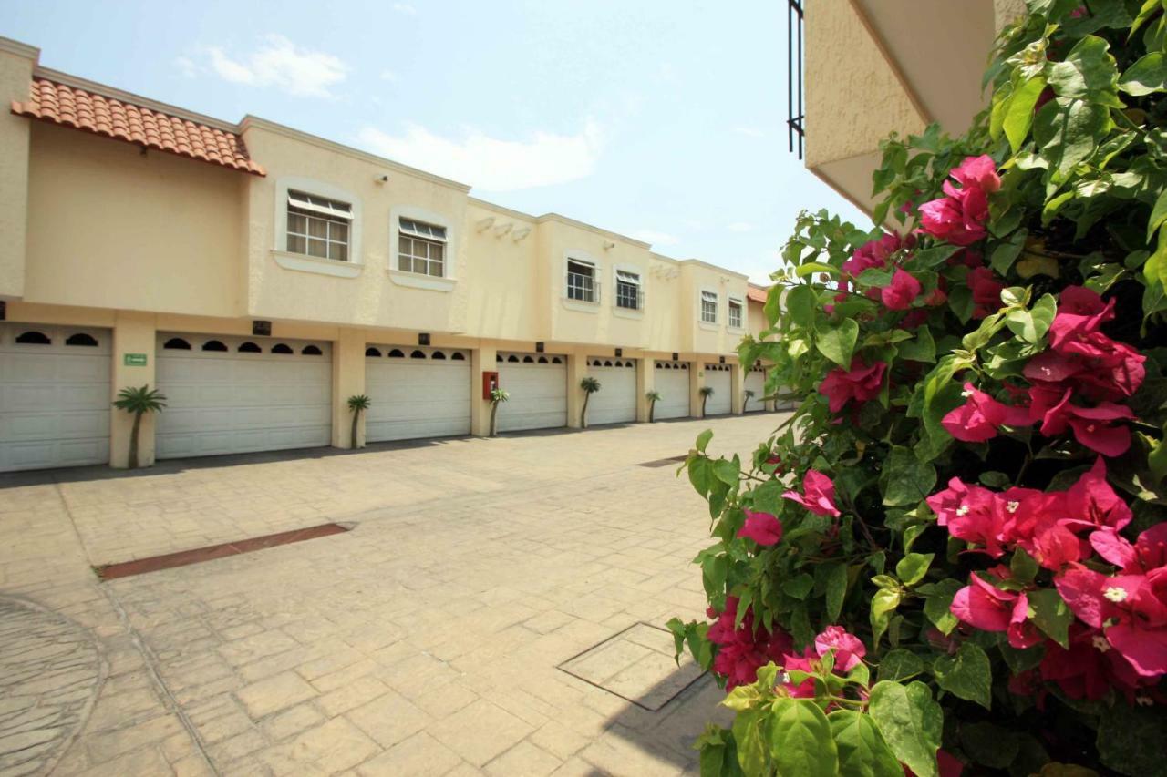 Motel Mirage Guadalajara Bagian luar foto
